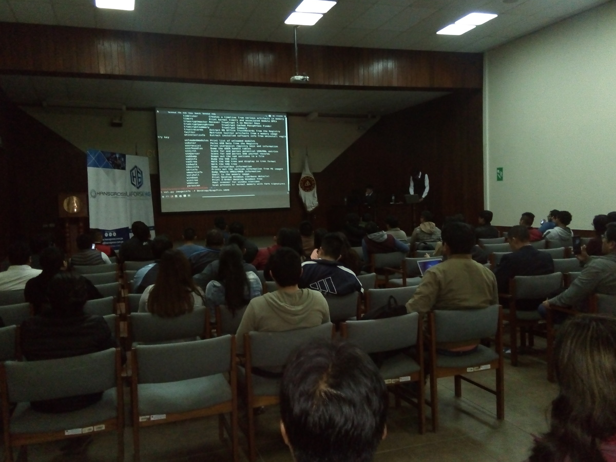 Conferencias en Seguridad y Servicios de TI