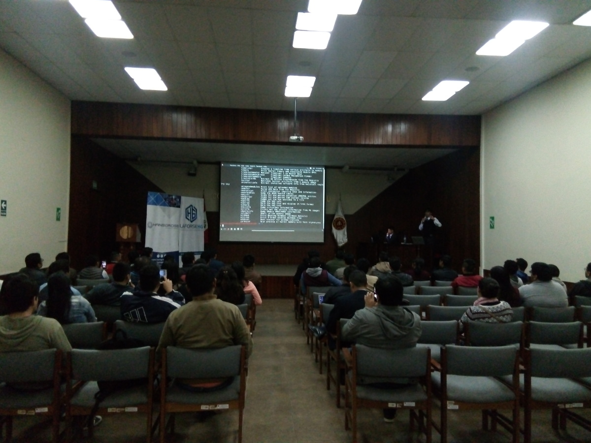 Conferencias en Seguridad y Servicios de TI